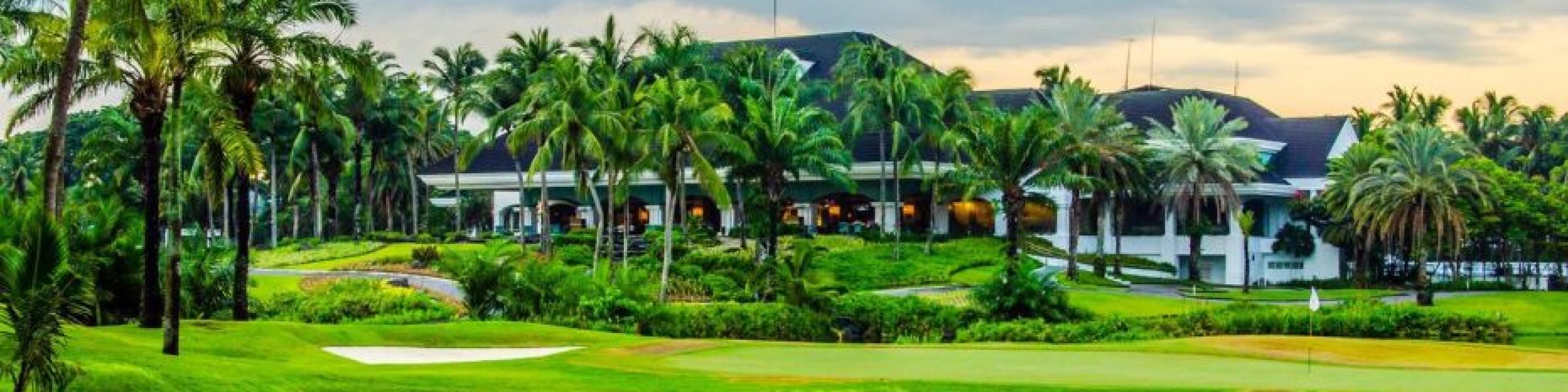 Manila Southwoods Golf & Country Club Fairway Manila Southwoods Golf & Country Club Fairway